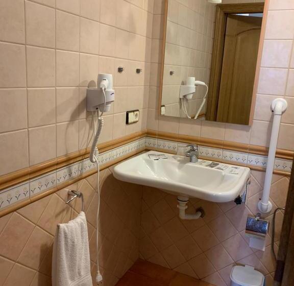 펜션 Hostal Rustico 3 Estrellas  Caldelas Sacra