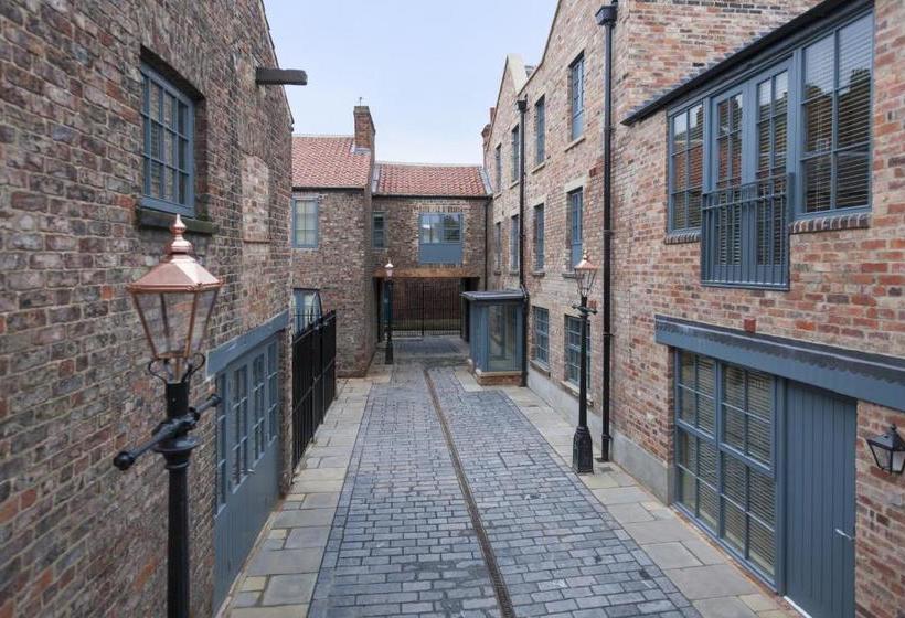 The Lawrance Luxury Aparthotel   York