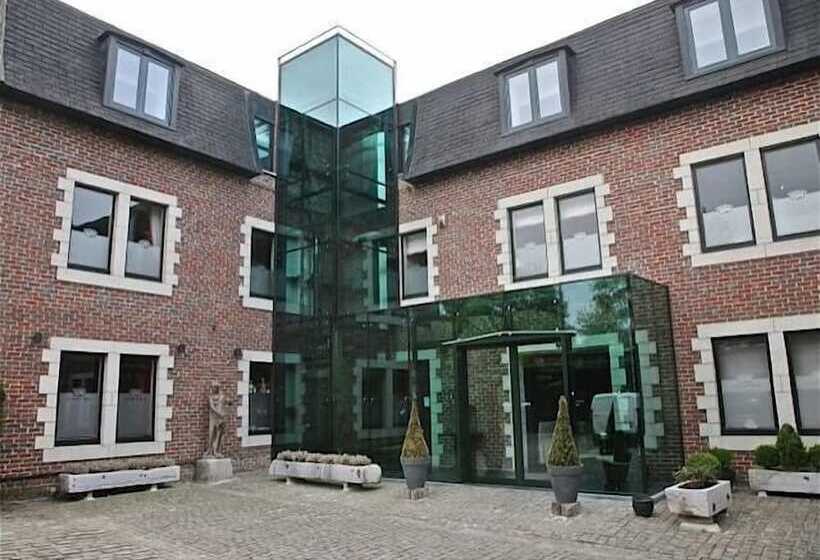 ユースホステル Au Comte De Mercy