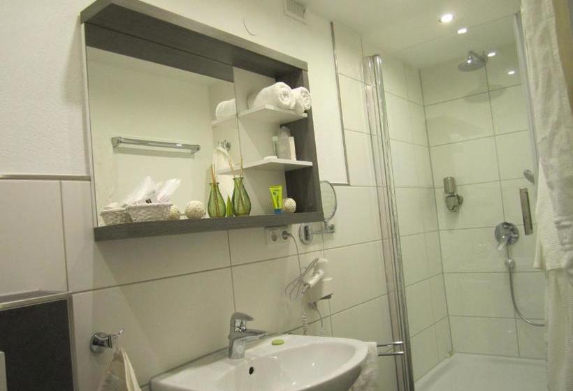 호스텔 Berghäusl