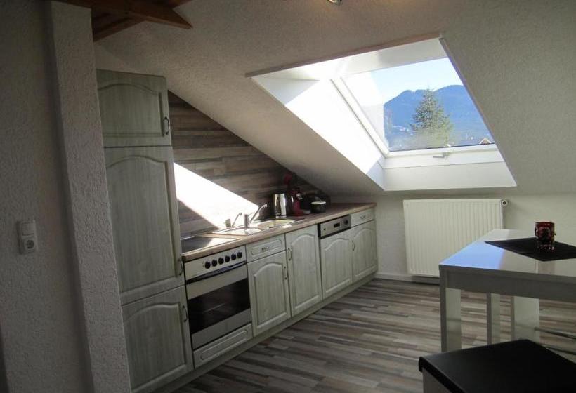 호스텔 Berghäusl