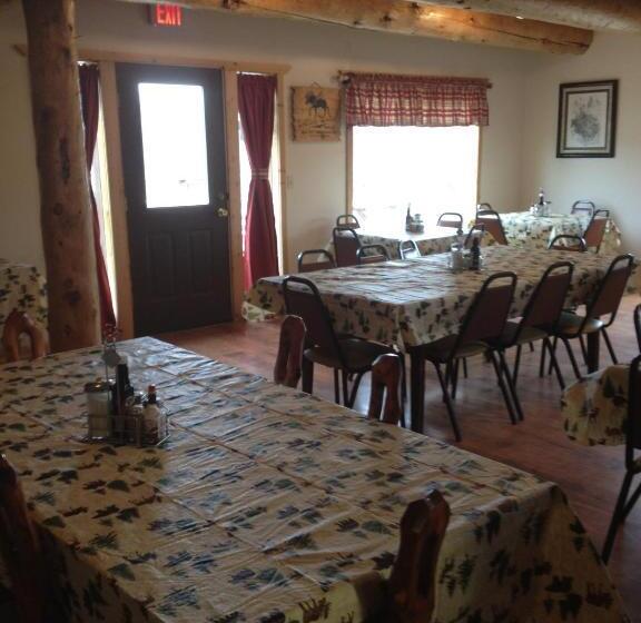 فندق صغير Duck Lake Lodge