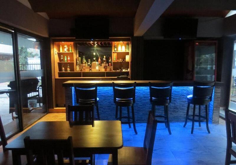 فندق صغير Hostal Cocos Inn