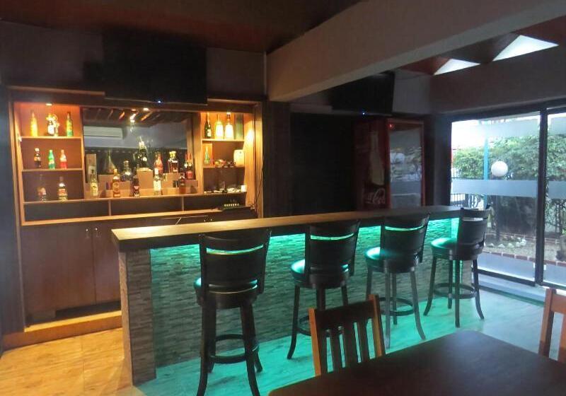 فندق صغير Hostal Cocos Inn