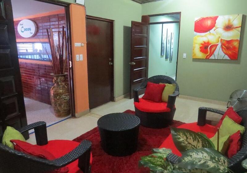 فندق صغير Hostal Cocos Inn