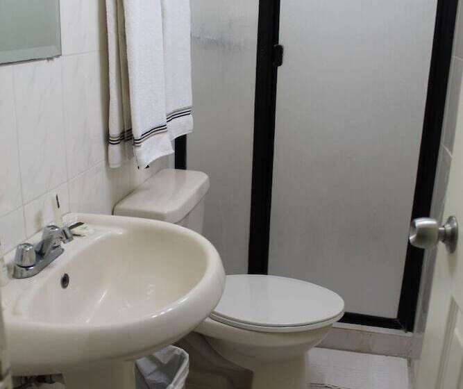 فندق صغير Hostal Cocos Inn