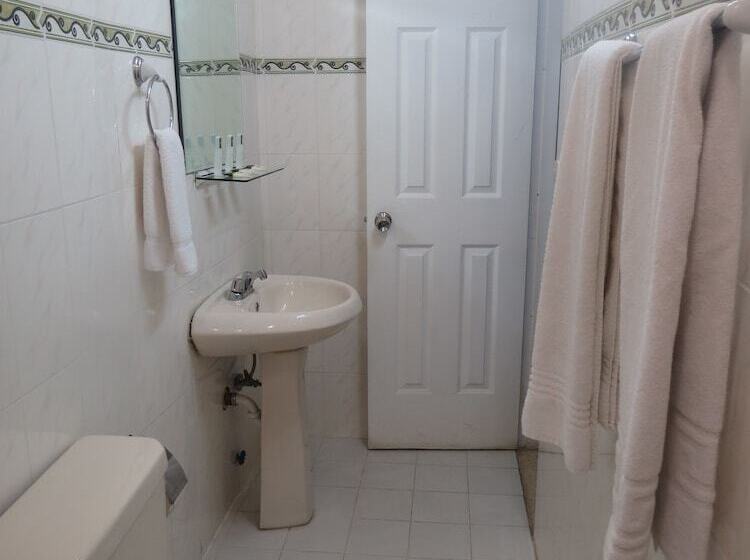 فندق صغير Hostal Cocos Inn