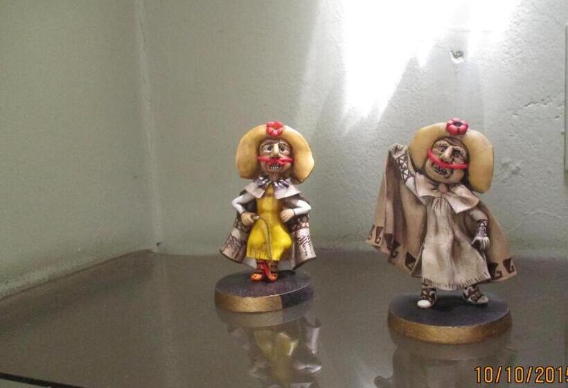 هاستل Posada Junco Y Capuli