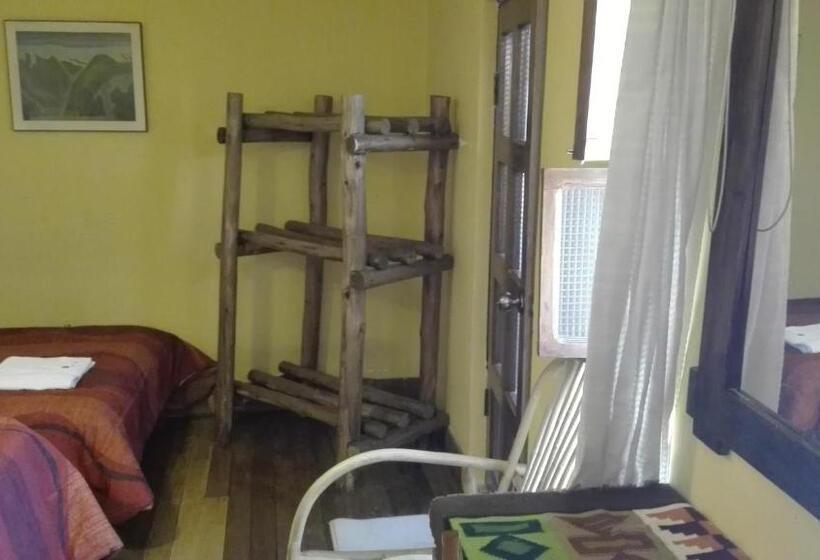 هاستل Posada Junco Y Capuli