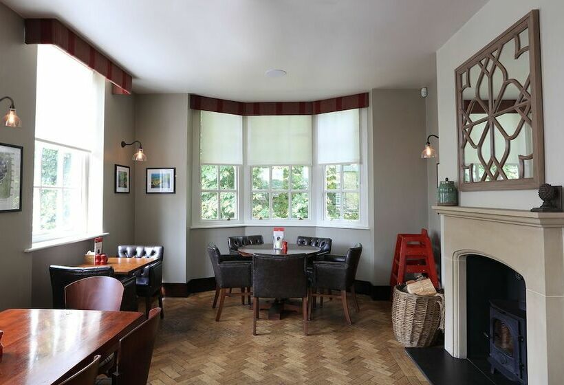 旅馆 The Mitre Inn