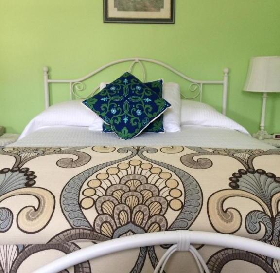 فندق صغير Victoria's Historic Inn