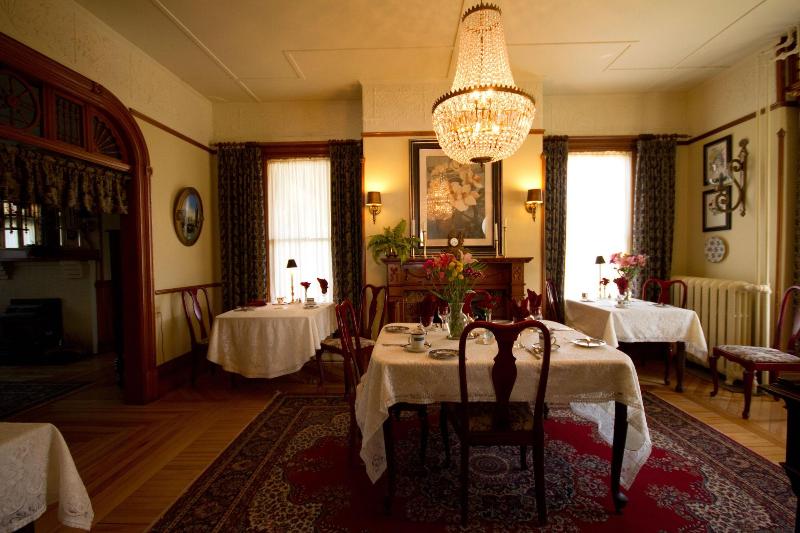 فندق صغير Victoria's Historic Inn