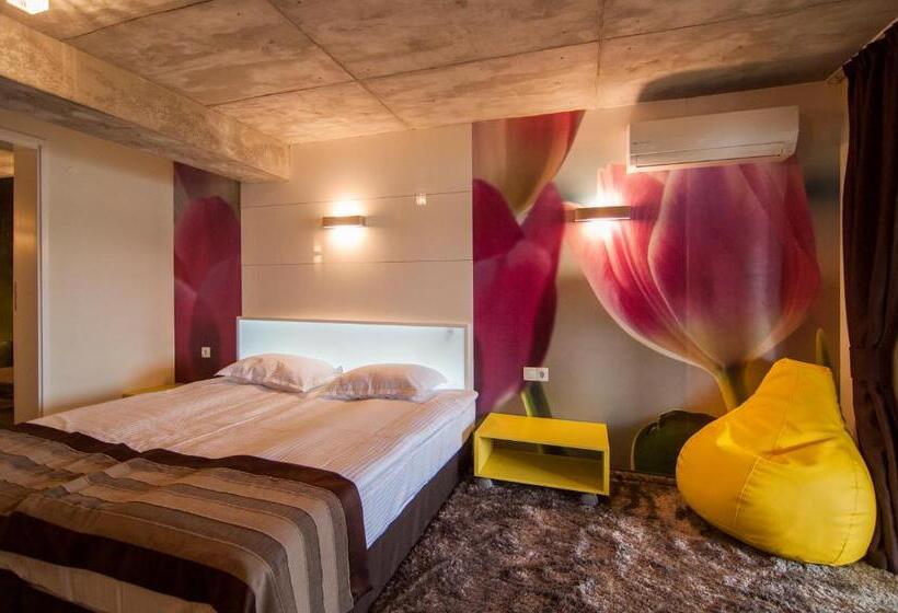 Aparthotel Seasons Glavatarski Han