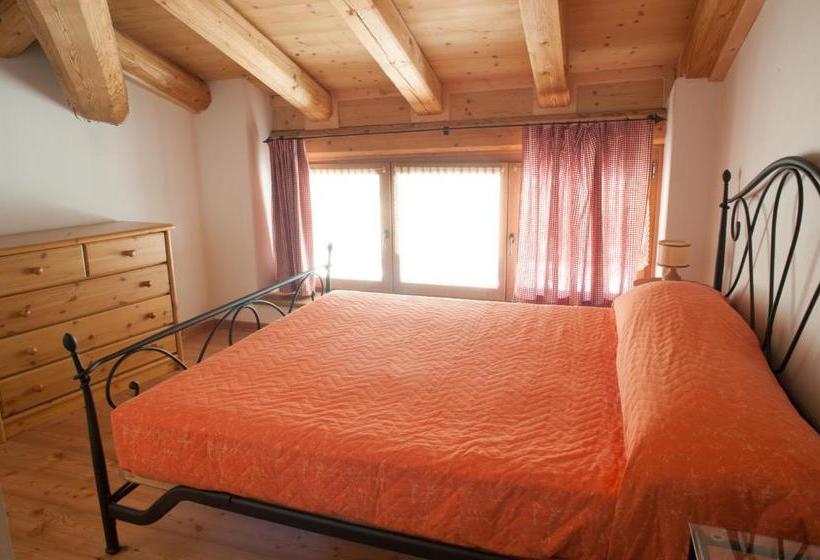 בית מלון כפרי Agritur Piazera  Happy Rentals