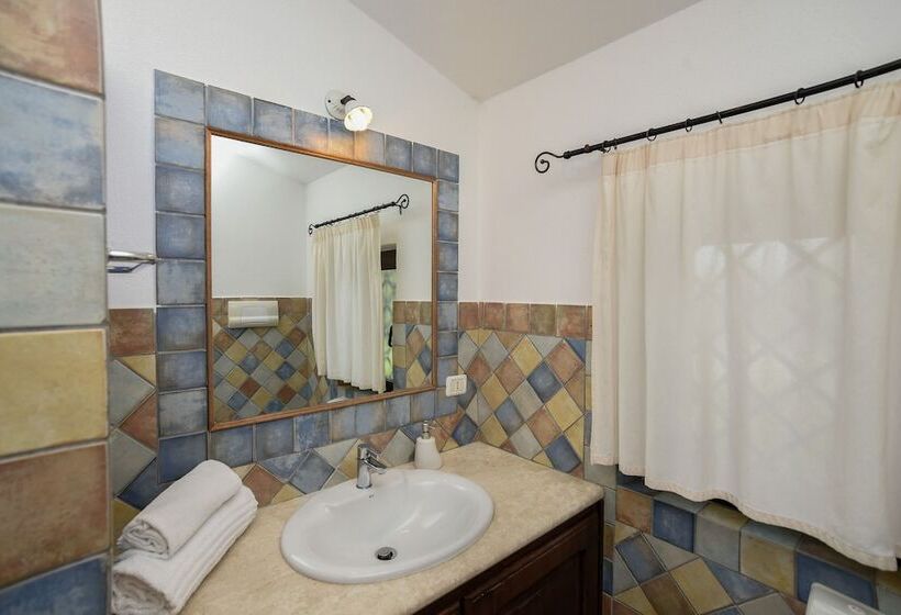 Szálloda Agriturismo Guthiddai