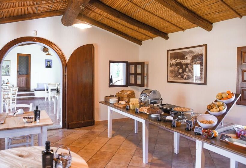 Szálloda Agriturismo Guthiddai