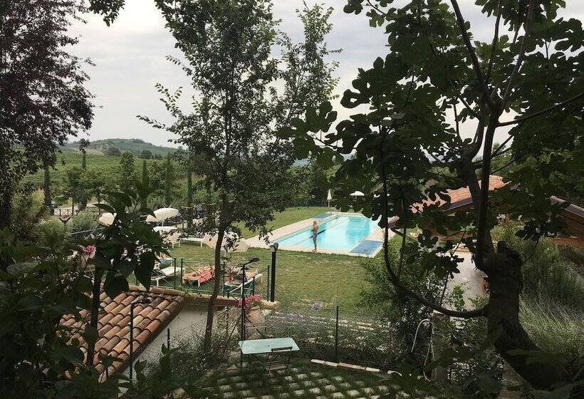 ホテル Agriturismo Relais Il Bricco