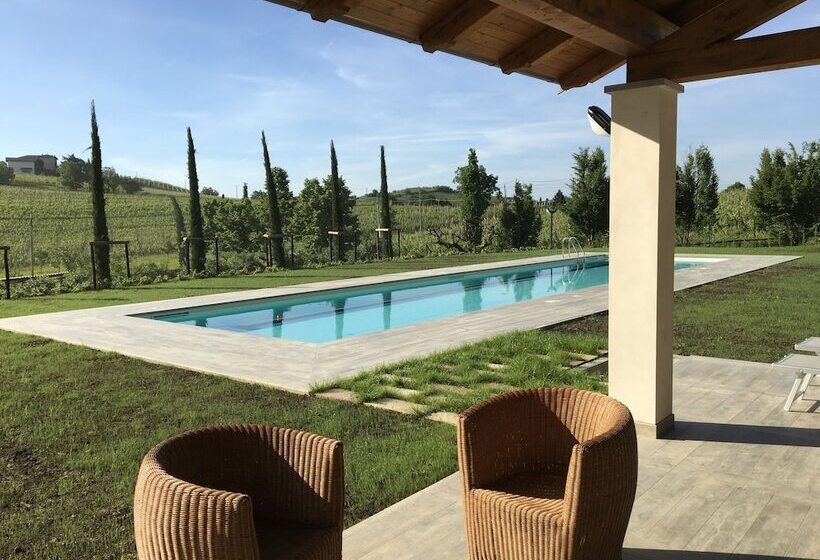 ホテル Agriturismo Relais Il Bricco