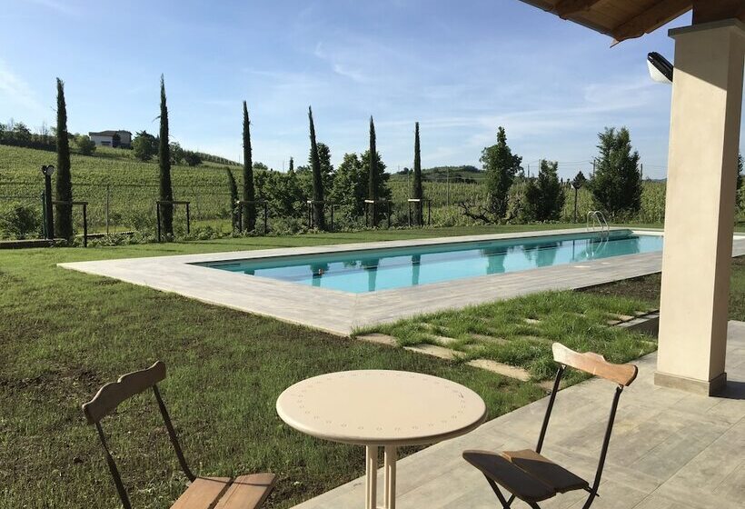 ホテル Agriturismo Relais Il Bricco