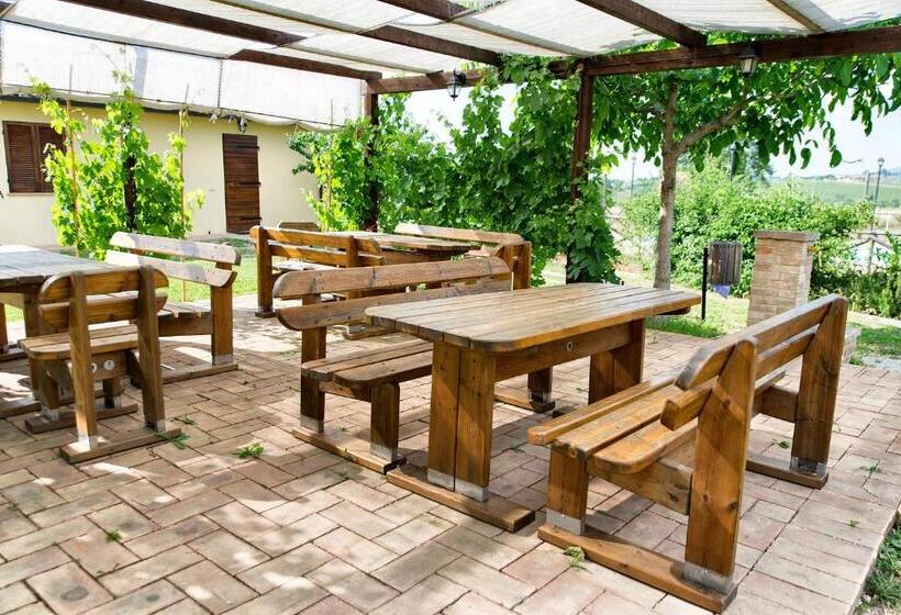 בית מלון כפרי Casale Dei Mattonari