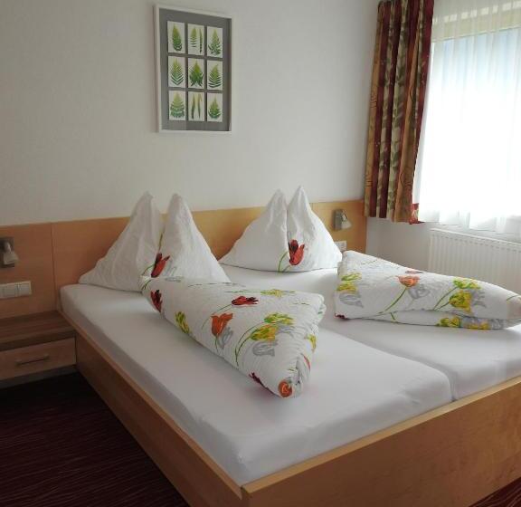 بنسيون Alpenfrieden