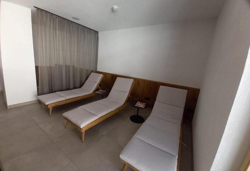 بنسيون Alpenfrieden