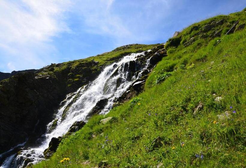 بنسيون Alpenfrieden