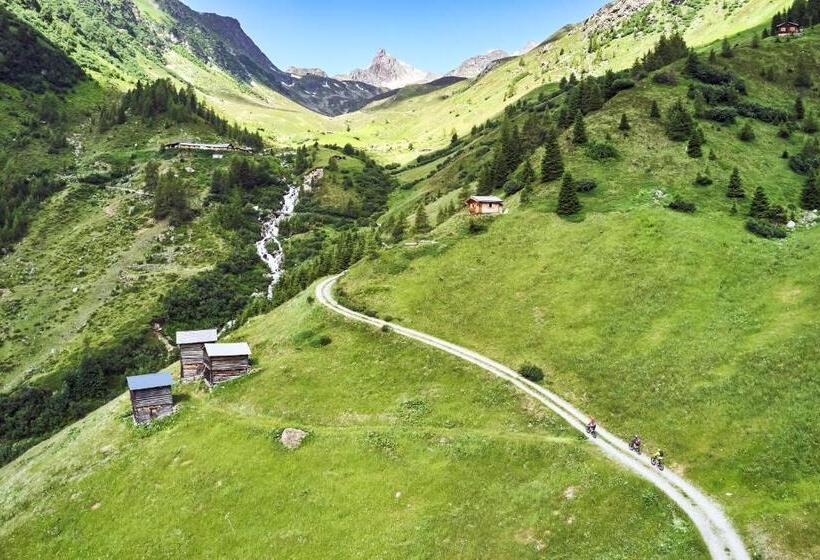 بنسيون Alpenfrieden