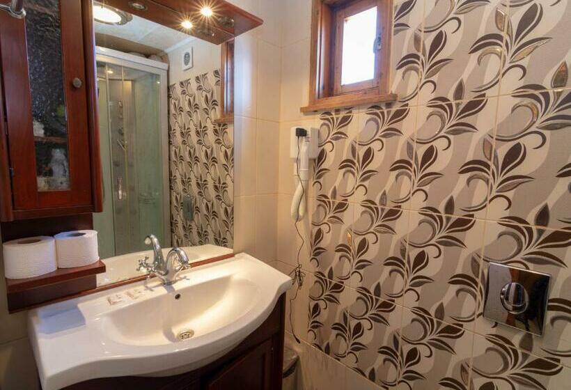 פנסיון Fener Guest House