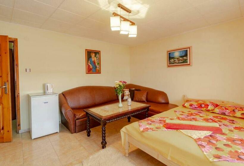 פנסיון Fener Guest House