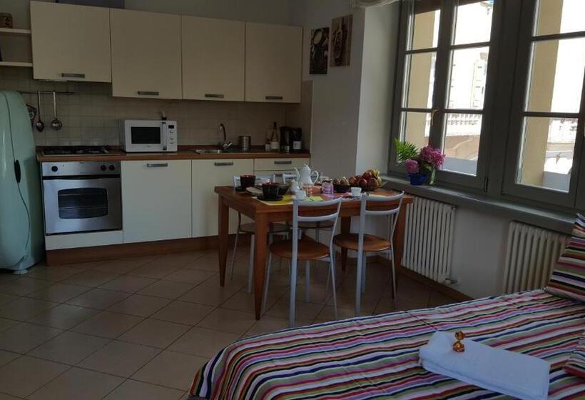 پانسیون Gardarco Camere , O Suite Studios, O Appartamento