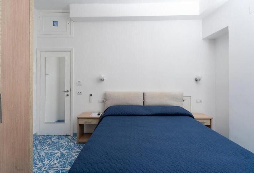 ペンション Guest House La Piazzetta