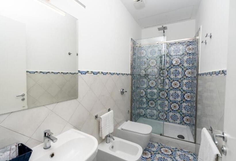 ペンション Guest House La Piazzetta