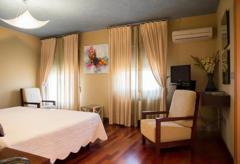 بنسيون Hostal Fuentefria