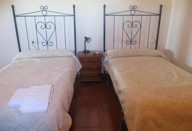 بنسيون Hostal Rest. Campoabierto