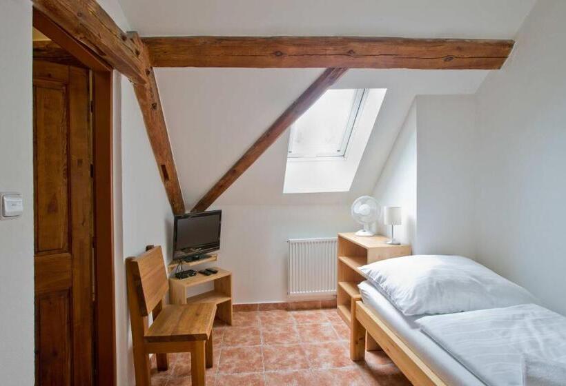 膳宿费 šindlovská Krčma