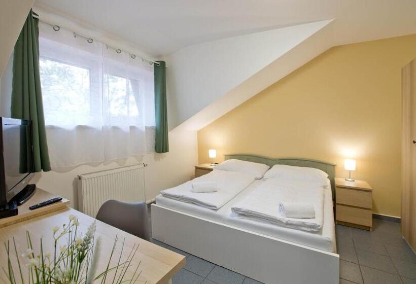 膳宿费 šindlovská Krčma