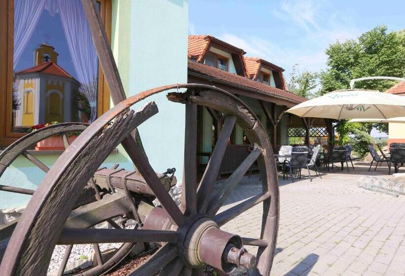 膳宿费 šindlovská Krčma