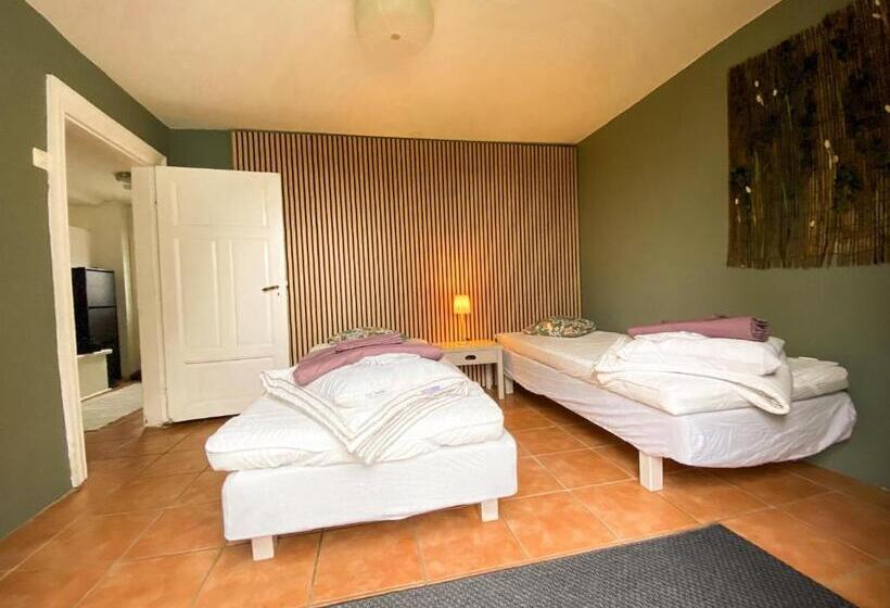 膳宿费 Kungshagagård