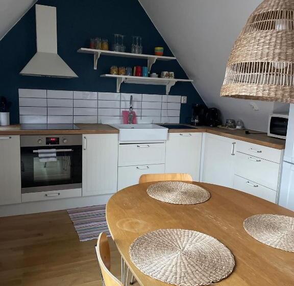 膳宿费 Kungshagagård