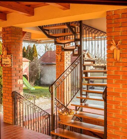 펜션 Nosztalgia Vendégház