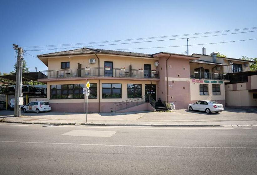 Пансион Penzion Toscana