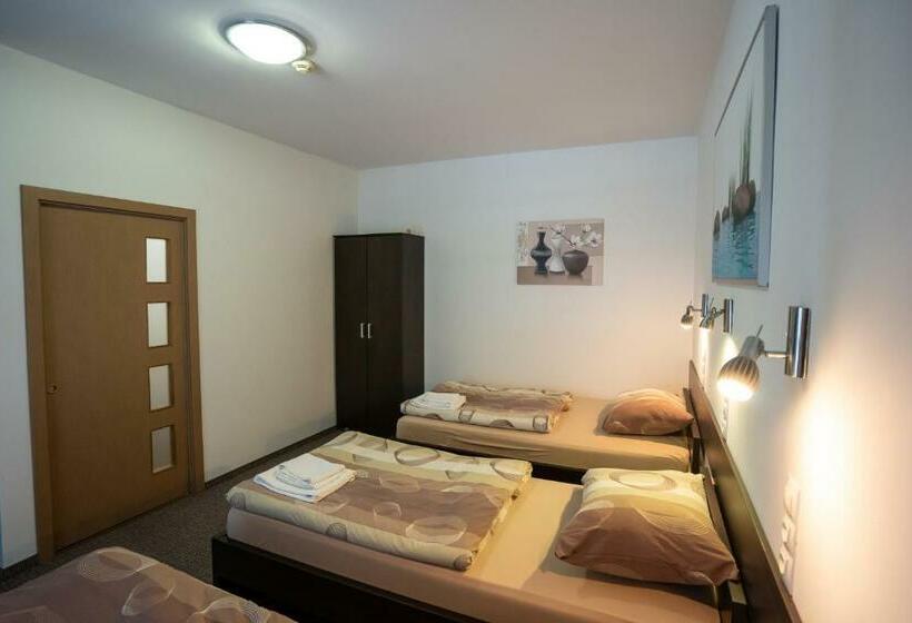 Пансион Penzion Toscana