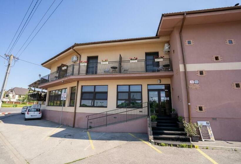 Пансион Penzion Toscana