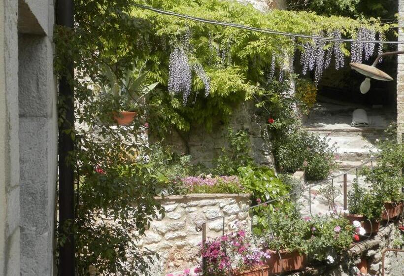 بنسيون Residenza Di Paese Castello Del Poggio