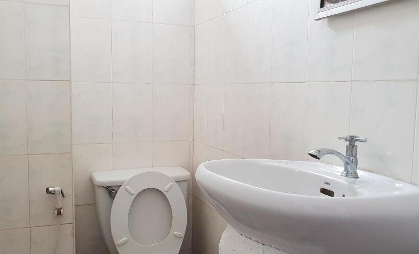 پانسیون Smiley's Guesthouse