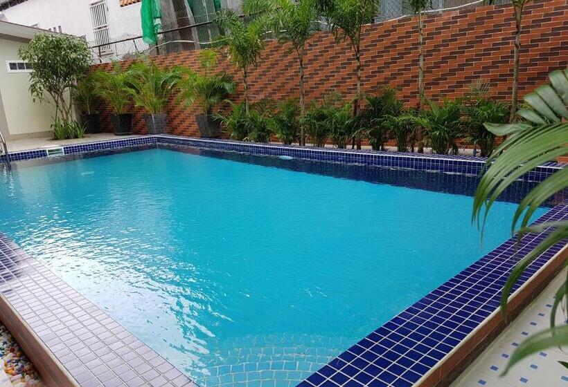 پانسیون Smiley's Guesthouse