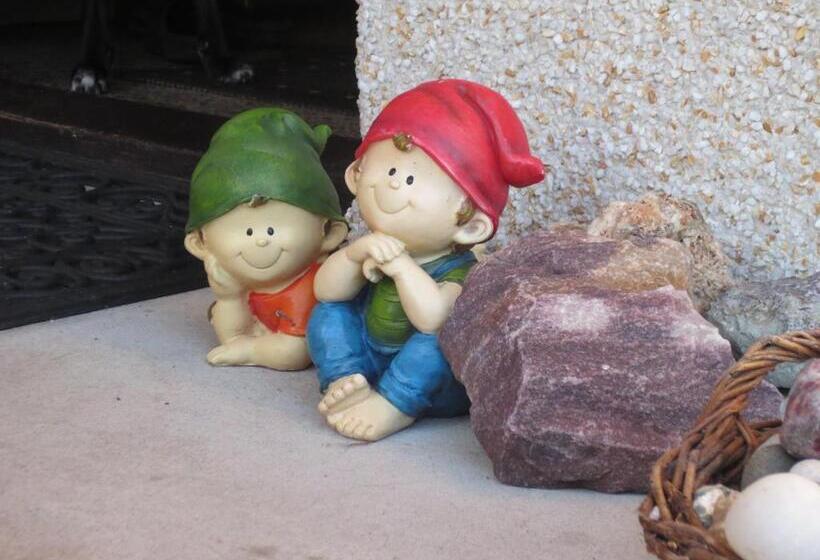 پانسیون Teigur Guesthouse