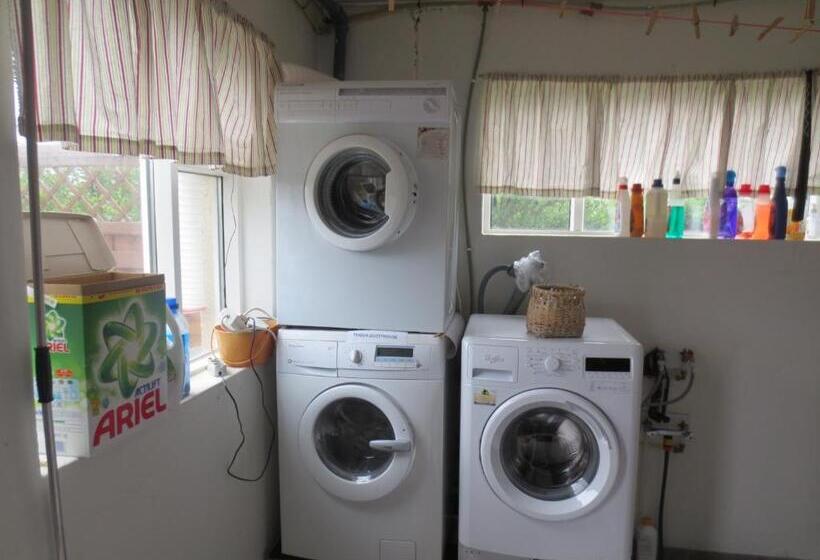 پانسیون Teigur Guesthouse