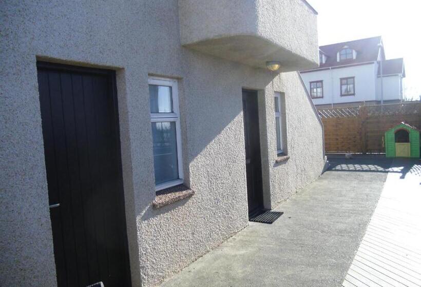 پانسیون Teigur Guesthouse